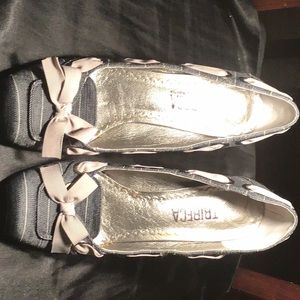 Women’s high heels shoes size 8.5
